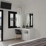 Aparthotel The Thermia Kythnos